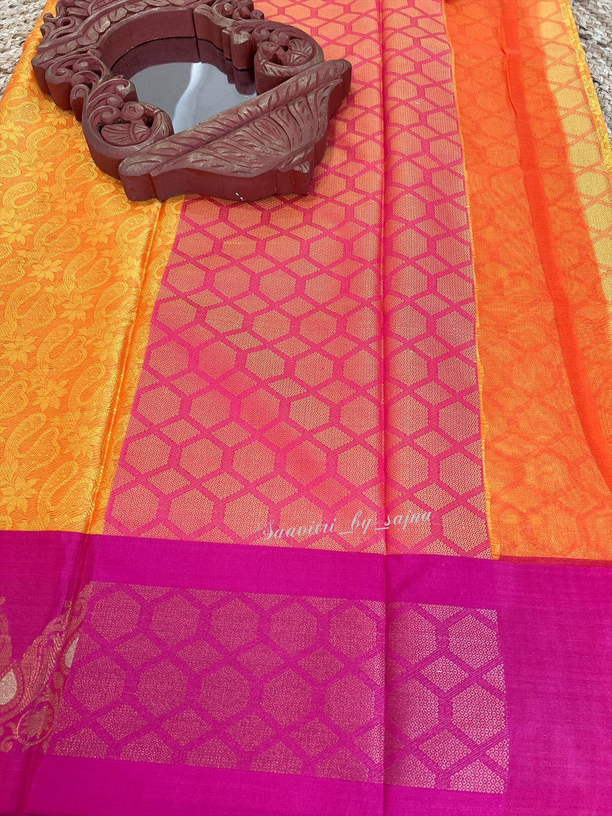 Semi silk with border 1216