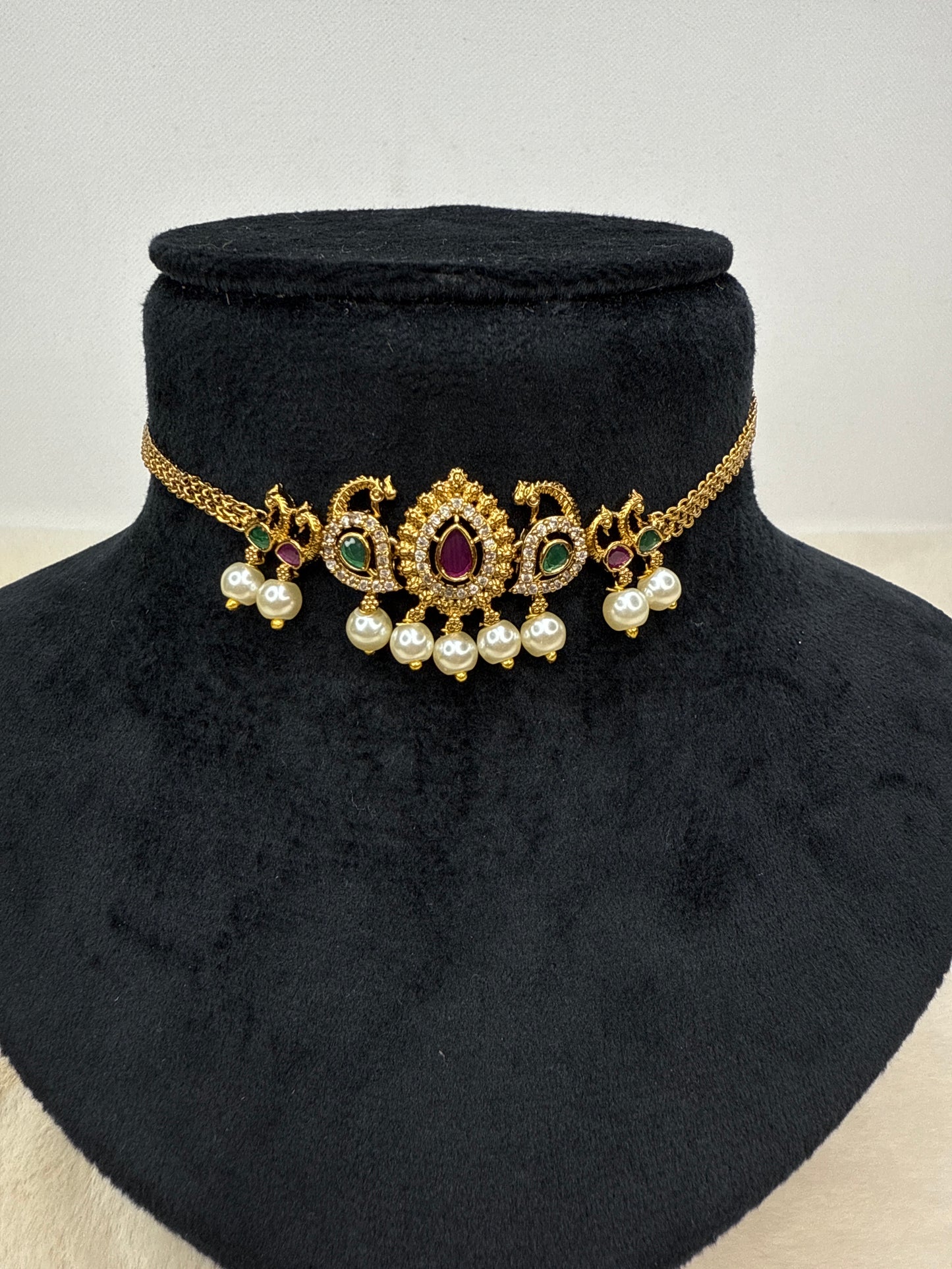Peacock choker 3528