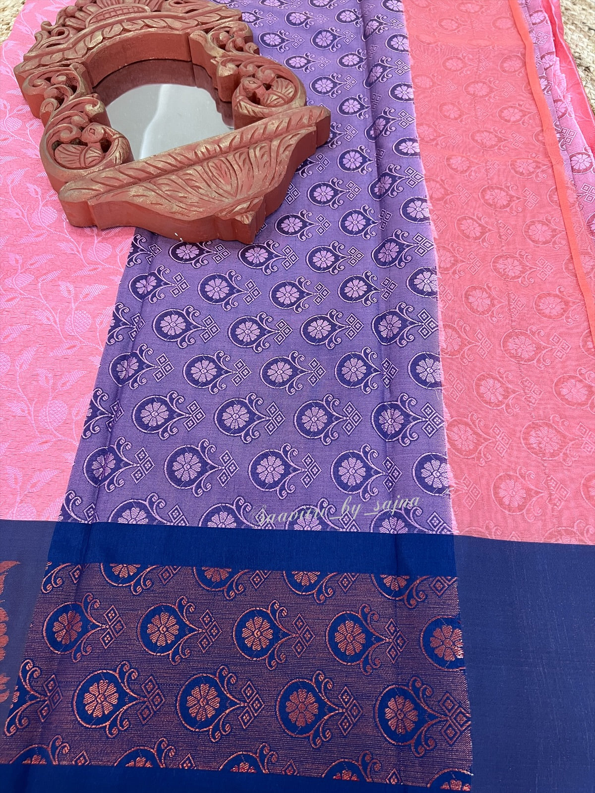 Semi silk with border 1217
