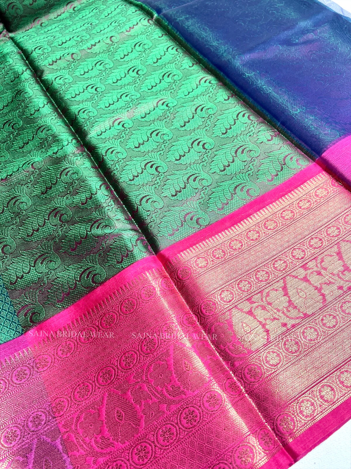Emerald green with pink -1118
