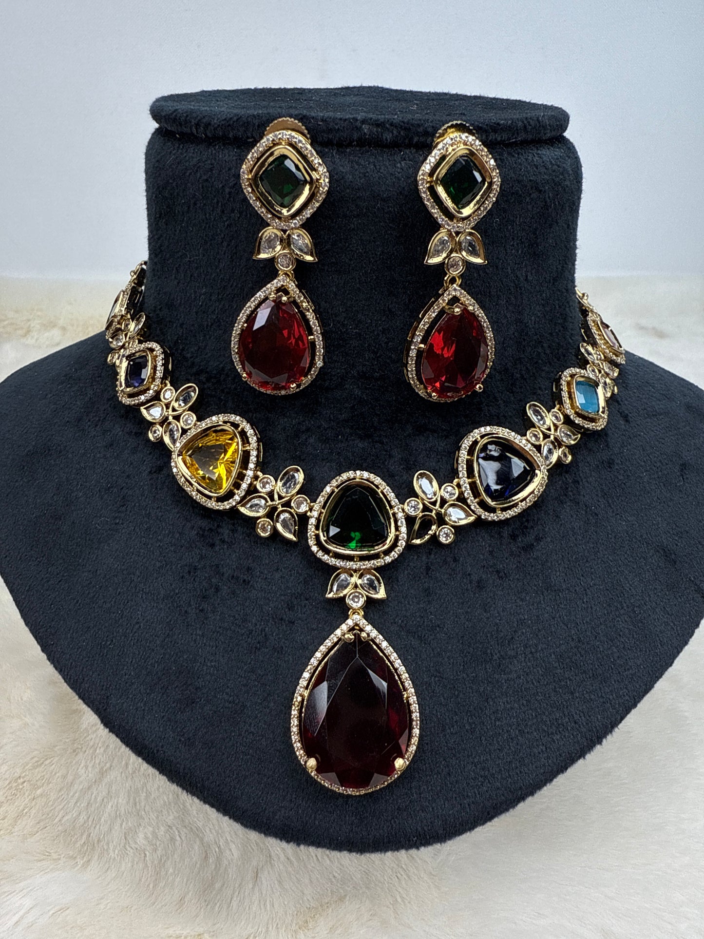 Kundan moissanite neckset