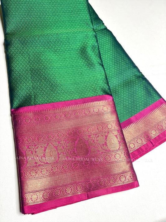 Emerald green with pink - SS0047