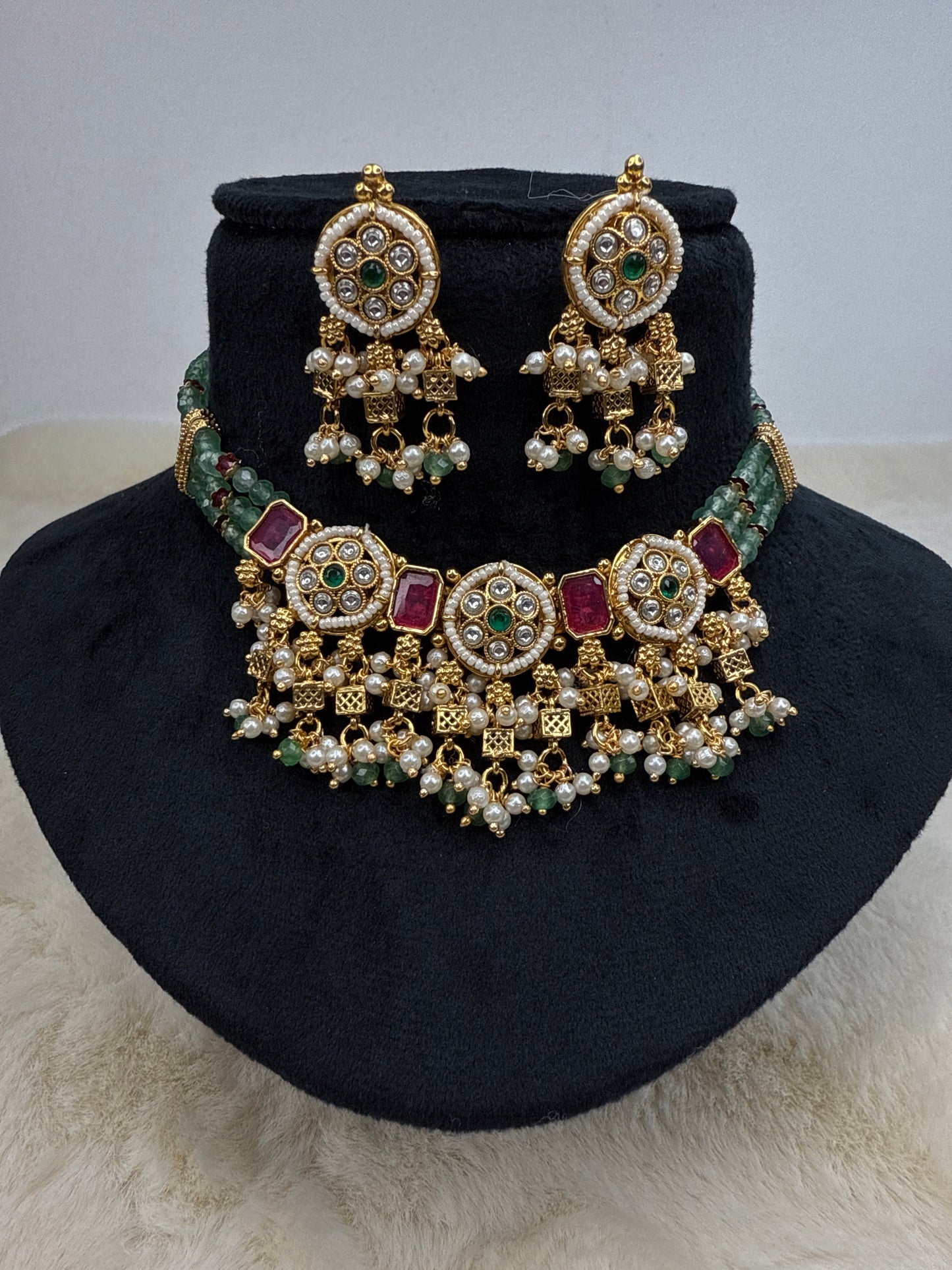 Ruby moissanite guttapusalu choker