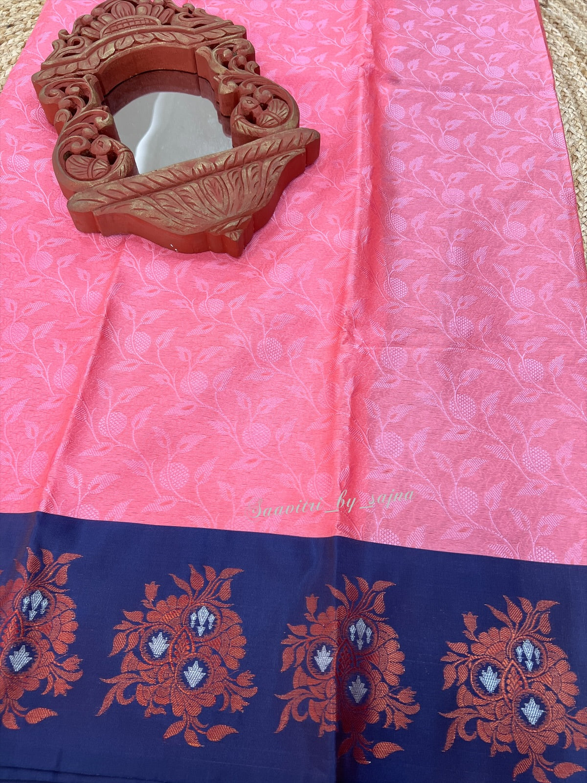 Semi silk with border 1217