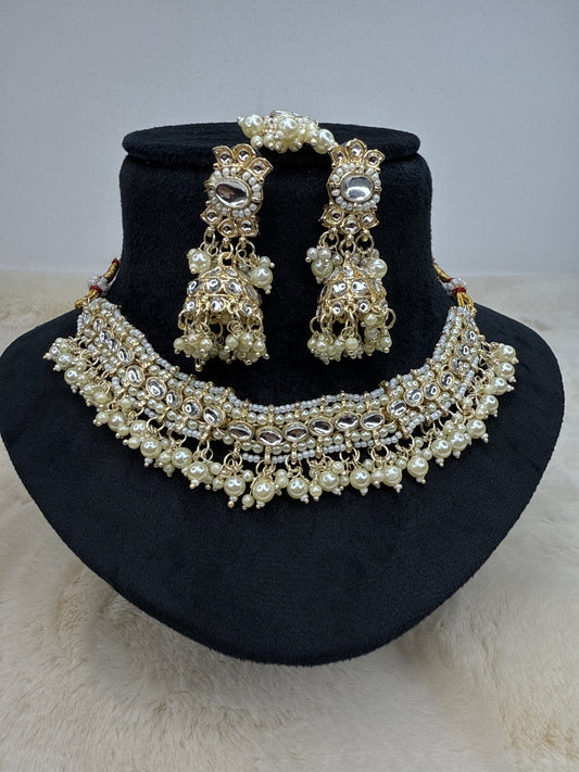 Kundan pearl choker set