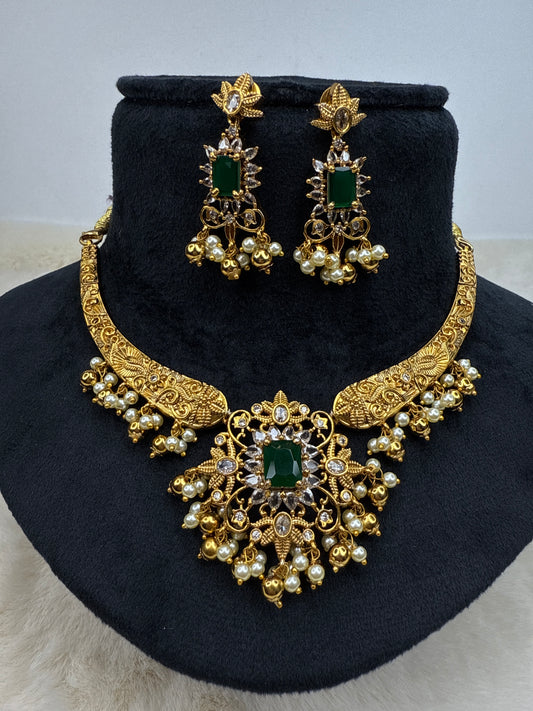 Emerald moissanite necklace - 725