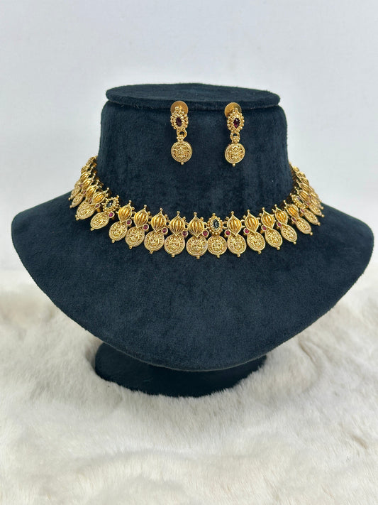Antique neck set 3512