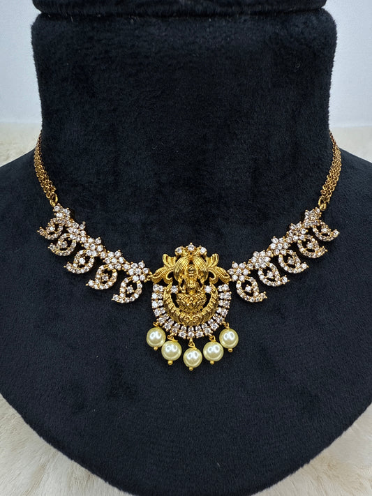 Lakshmi pendant necklace - 674