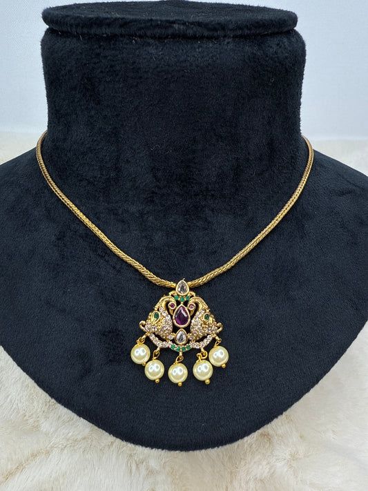 Peacock pendant chain - 3529
